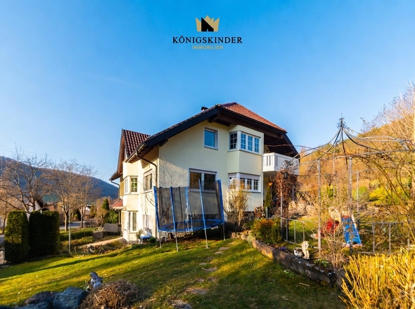 Garten ums Haus