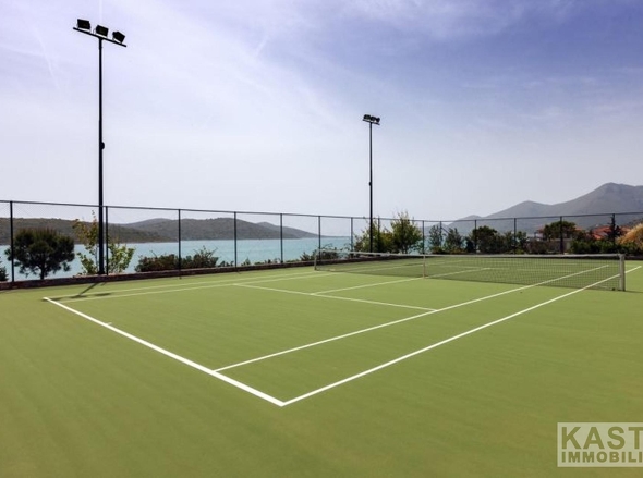 Tennis