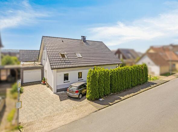 Außenansicht Straßenseite
