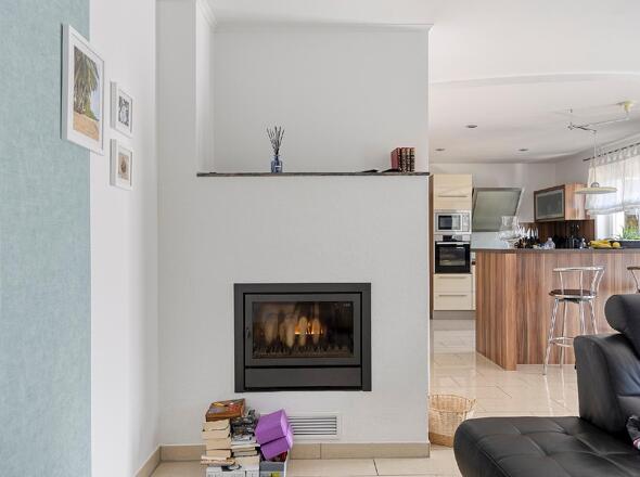 EG: 2-seitiger Kamin Wohnzimmer
