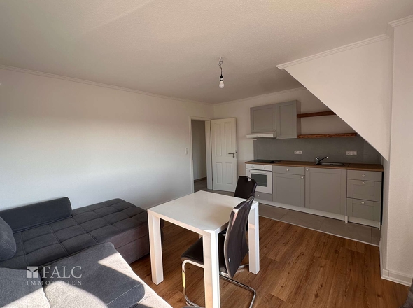 Wohnzimmer mit Küche