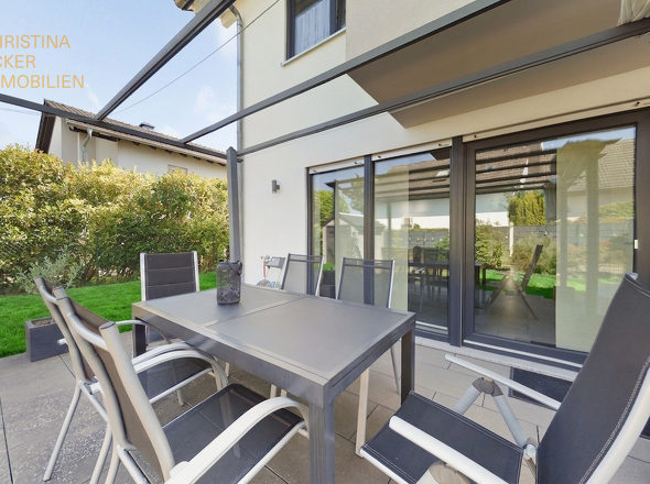 Terrasse - KI-verändert