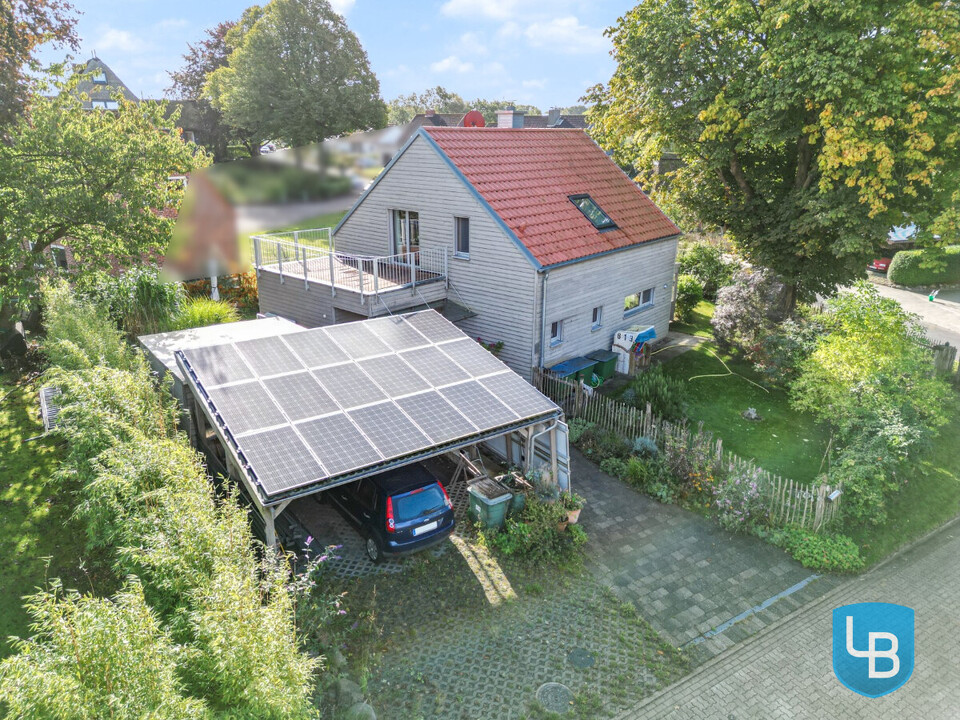 Einfamilienhaus mit Carport 