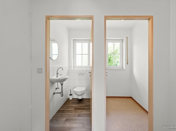 WC + Abstell EG