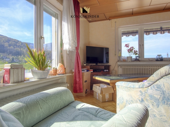Drinnen helle Zimmer zum Wohlfühlen
