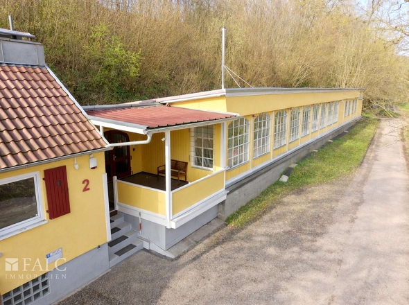 Außen Halle