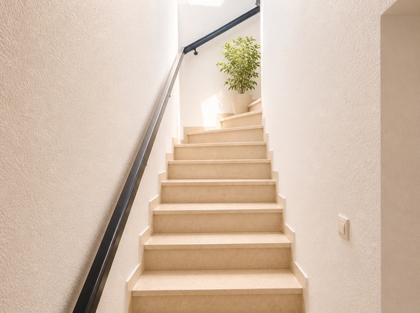 Treppe zum Obergeschoss