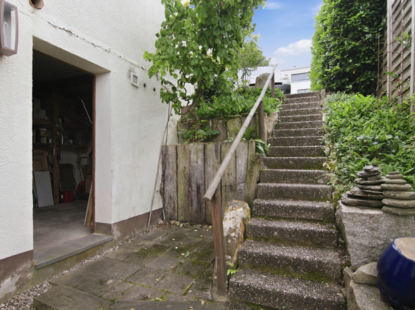 Treppe zur Wohnung...