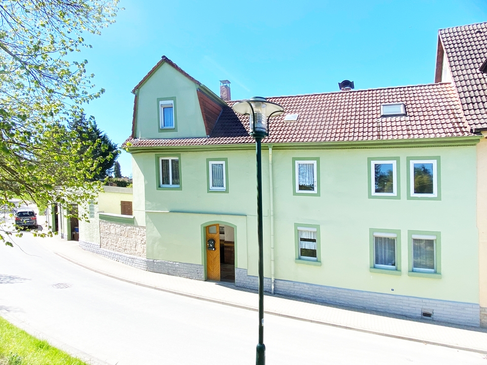 Straßenansicht Haus