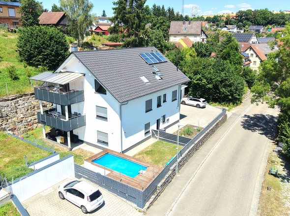 Neubau Hallo!