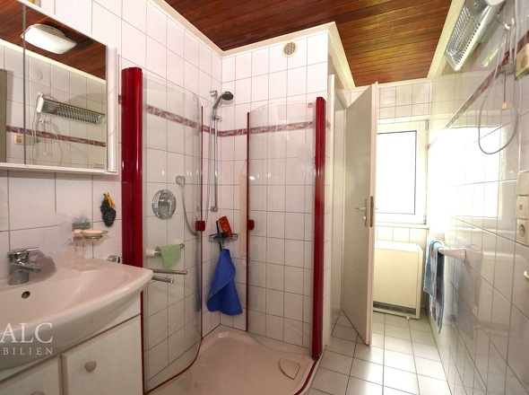 Badezimmer OG 