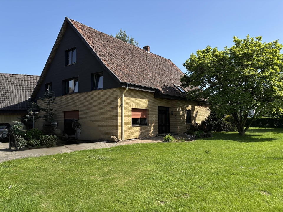 Straßenansicht