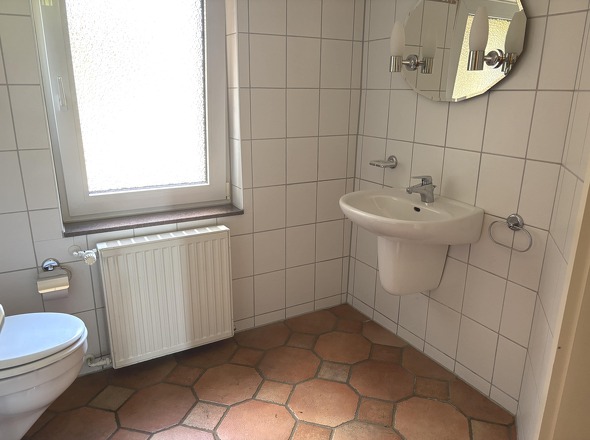Gäste-WC EG
