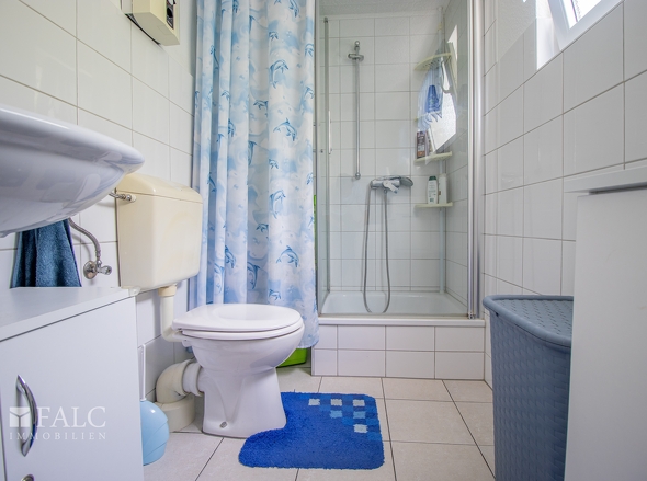 Gepflegtes Badezimmer