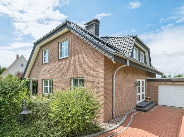 Straßenansicht