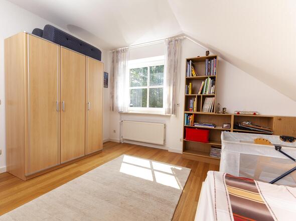 Kinderzimmer 1im Dachgeschoss