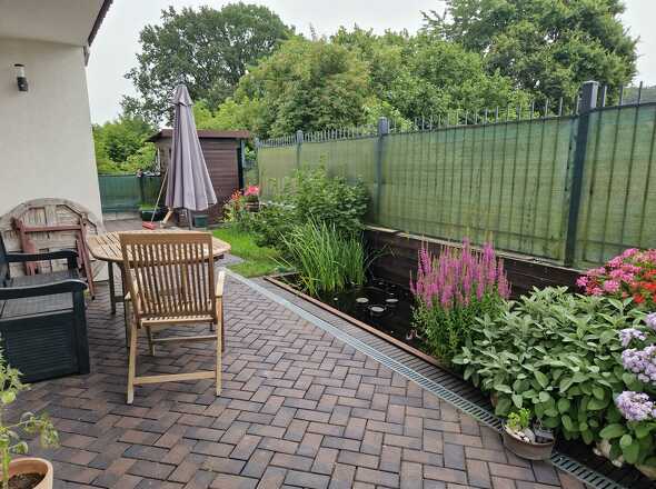 Terrasse, Teich