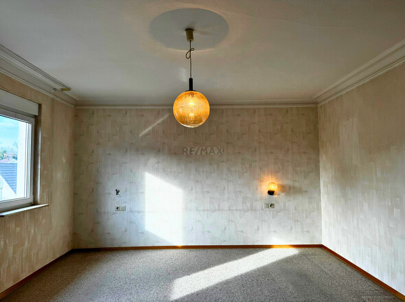 Schlafzimmer 2 OG1