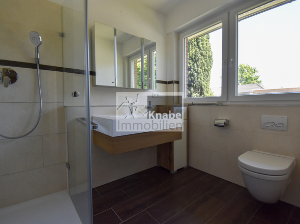 Badezimmer EG