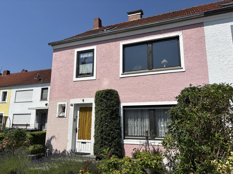 Straßenansicht