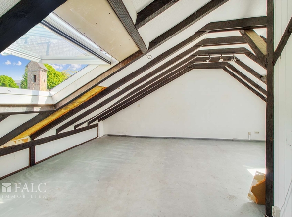 Studio Dachgeschoss