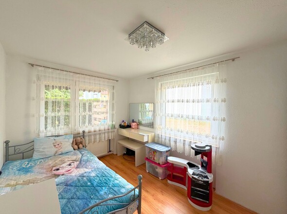 Schlafzimmer 2