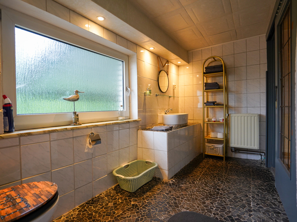 Badezimmer Erdgeschoss I
