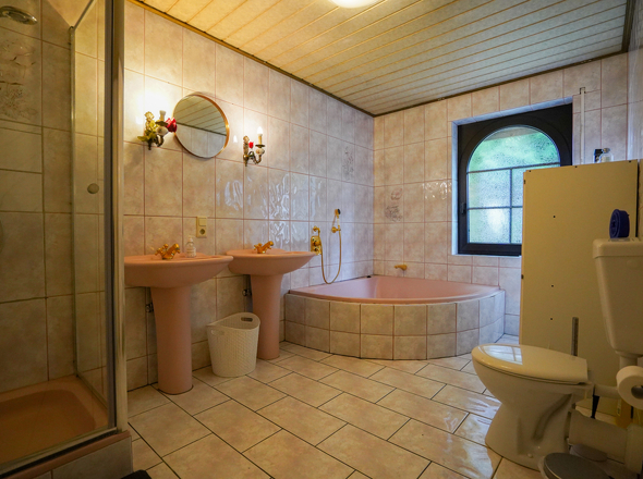 Badezimmer Erdgeschoss II