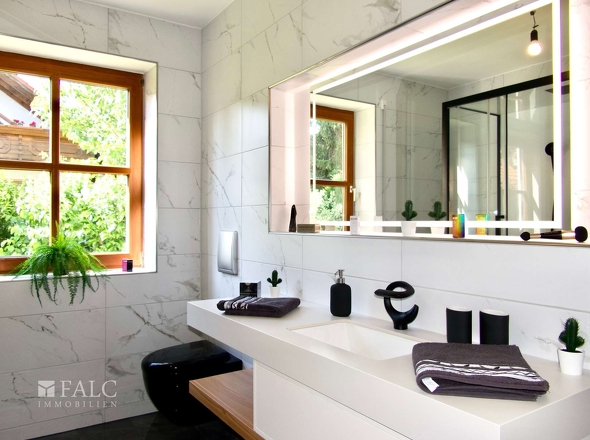 EG:Badezimmer NEU