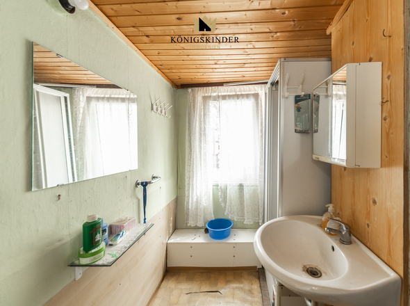 Vorderhaus Badezimmer