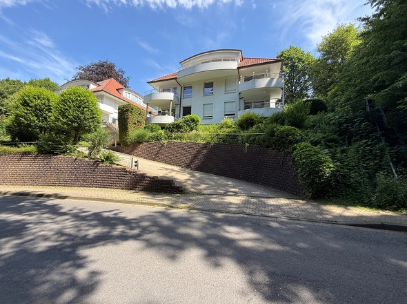 Außenansicht / Straßenseite