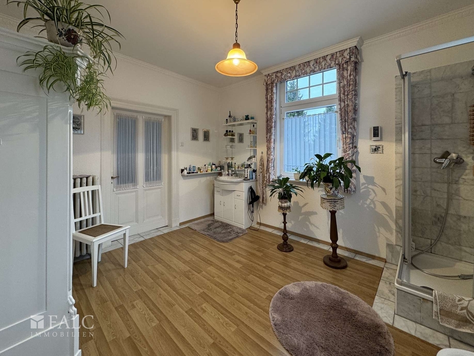 1 OG Badezimmer 