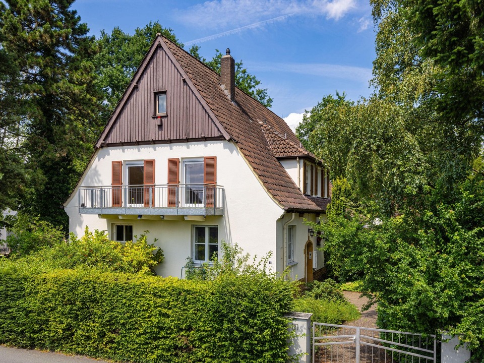 Straßenansicht