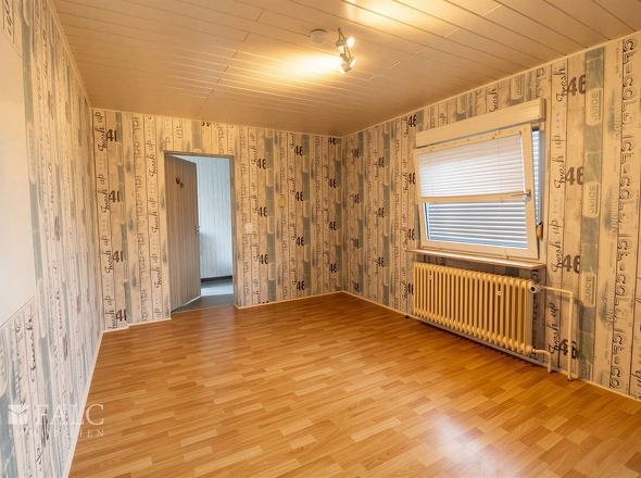 Büro, Hobbyraum mit angrenzendem Bad