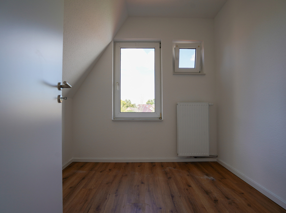 Ankleide/ Büro 