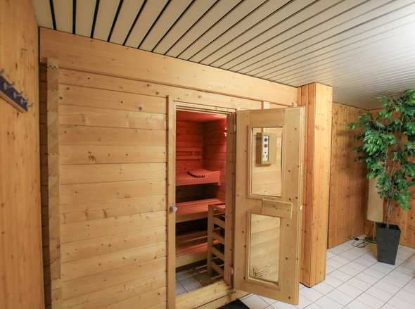 51 Sauna