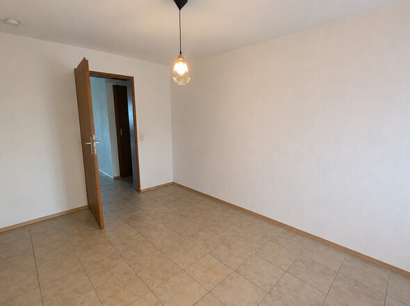 Schlafzimmer 3 mit KI leergeräumt