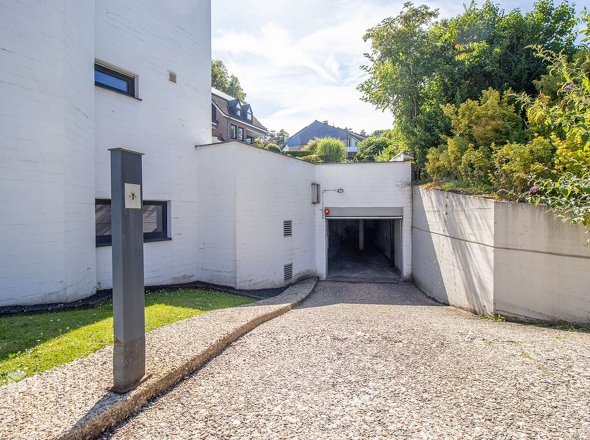 Zugang zur Tiefgarage 