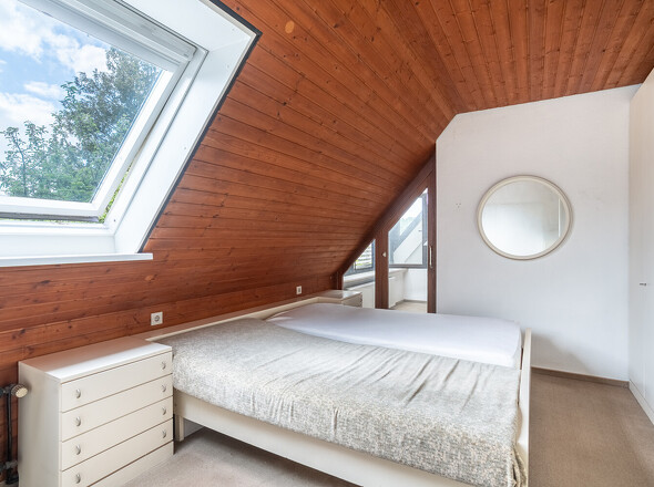 OG Schlafzimmer 1