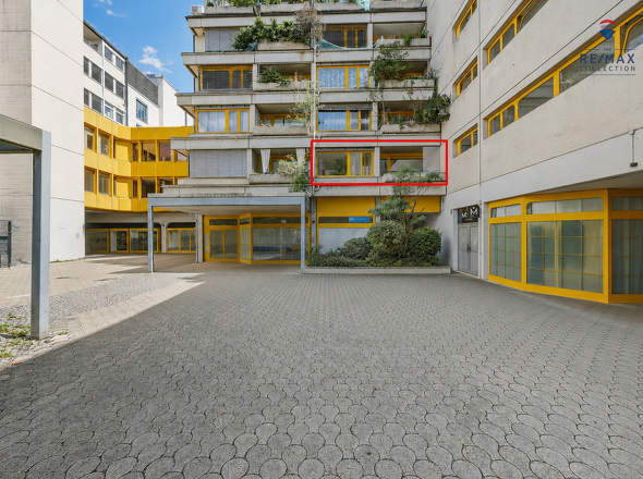 Außenansicht - Vorplatz