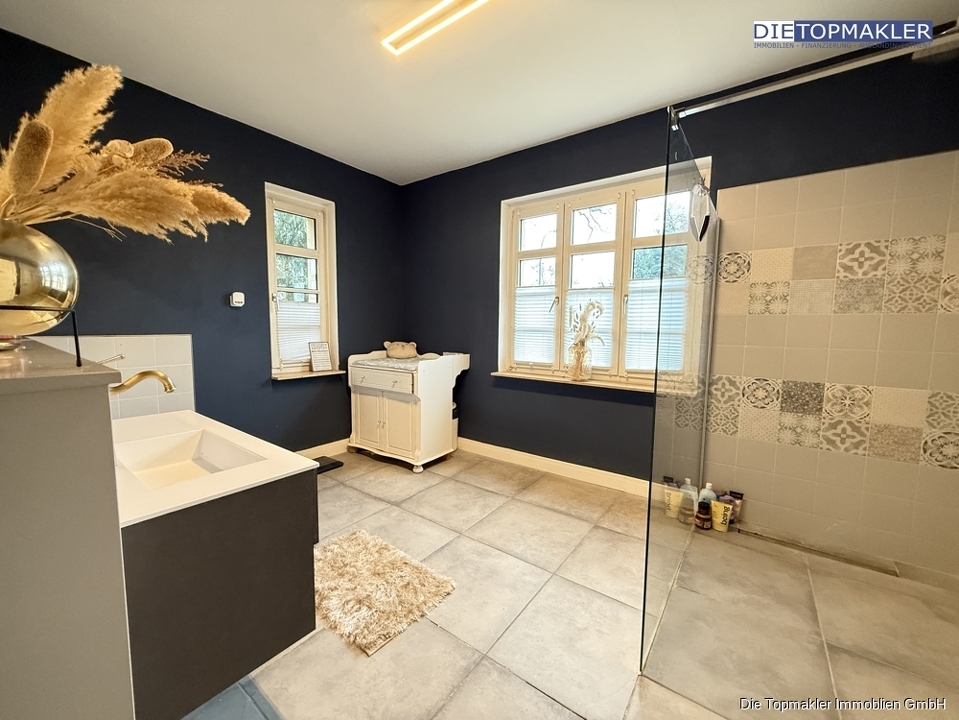 Badezimmer im Erdgeschoss