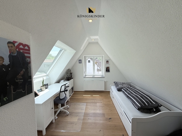 Schlafzimmer 4