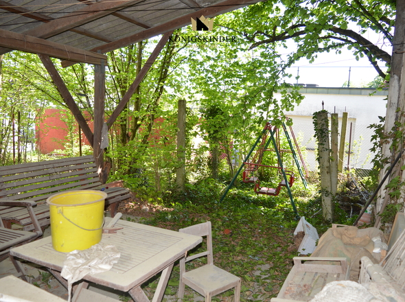 Terrasse unterkellert
