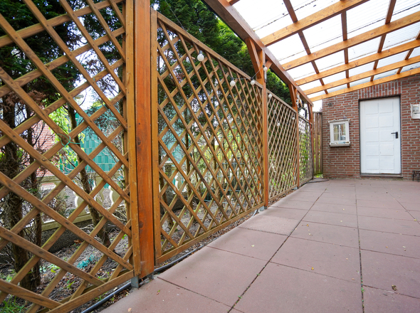 Überdachte Terrasse