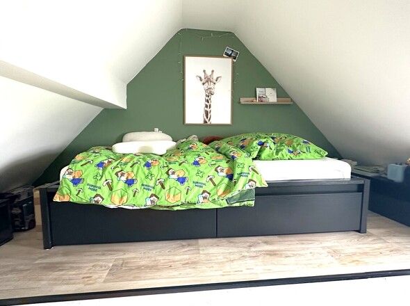 Zusätzliches Zimmer im Dachboden