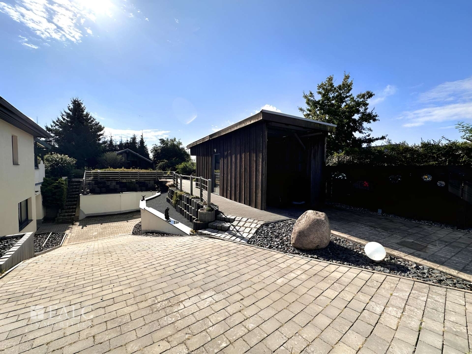 Carport Hofeinfahrt