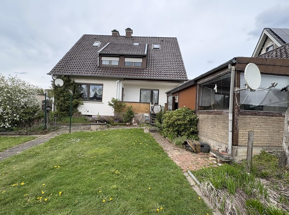 Auch eine überdachte Terrasse darf nicht fehlen