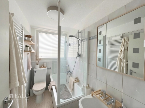 Badezimmer - (KI generiert)