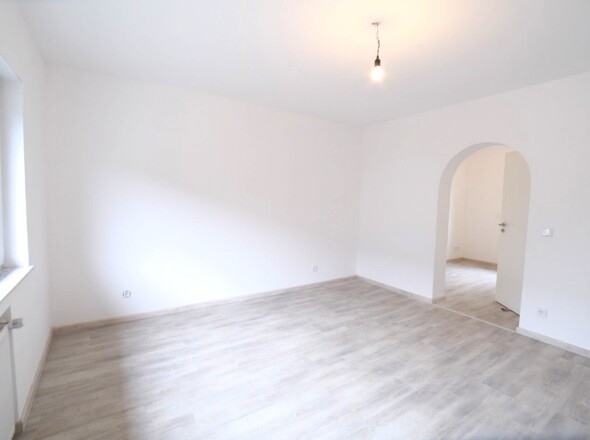 Schlafzimmer mit Ankleide