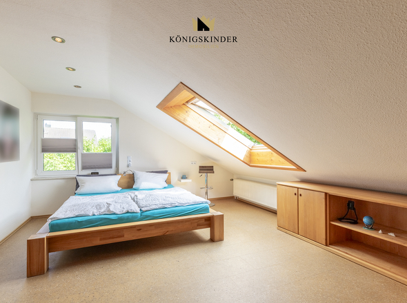 Schlafzimmer DG